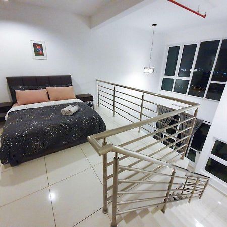 Yenni Duplex @ Decentrum, Kajang Serdang  Exterior photo