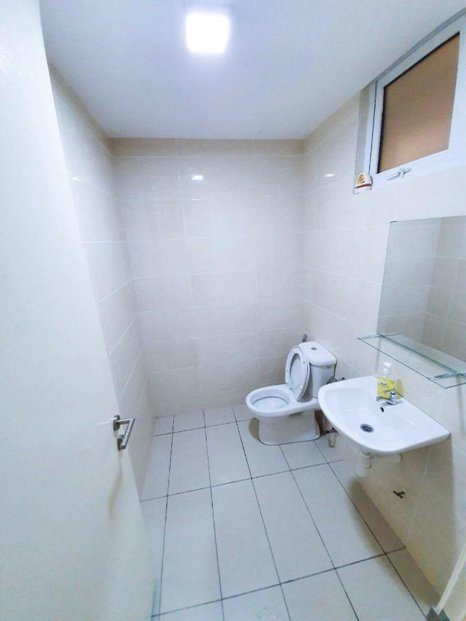 Yenni Duplex @ Decentrum, Kajang Serdang  Exterior photo