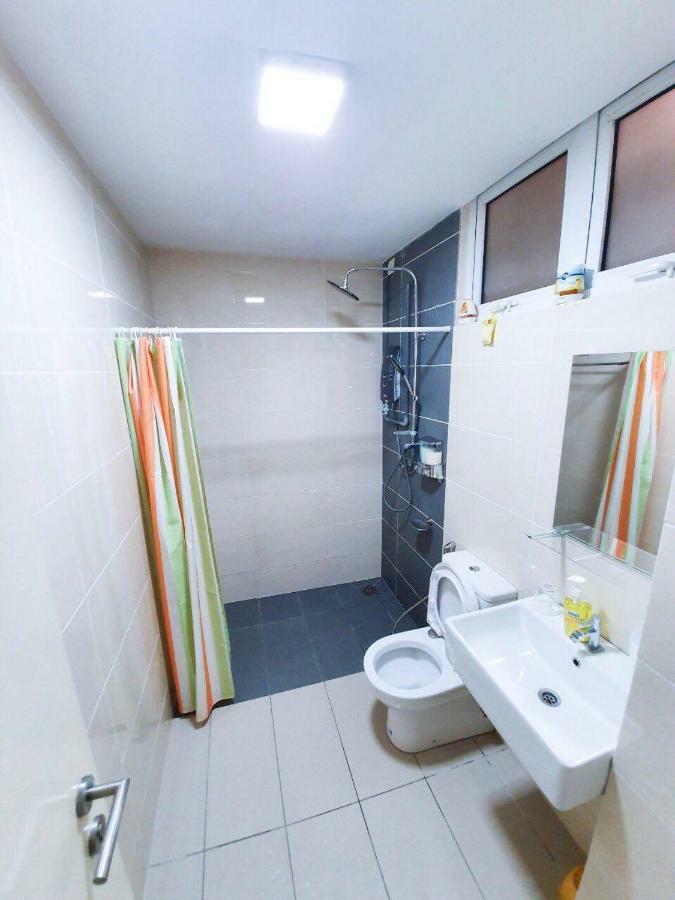 Yenni Duplex @ Decentrum, Kajang Serdang  Exterior photo