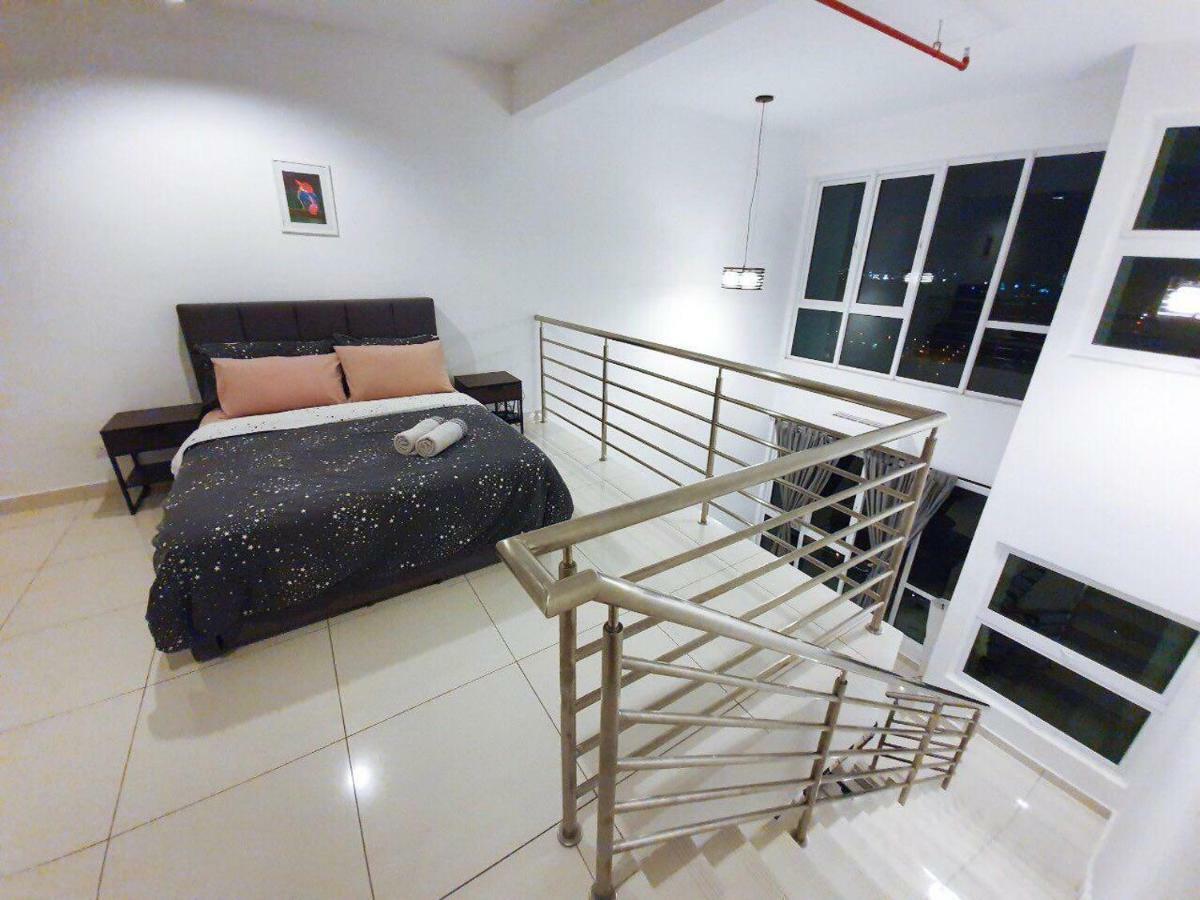 Yenni Duplex @ Decentrum, Kajang Serdang  Exterior photo